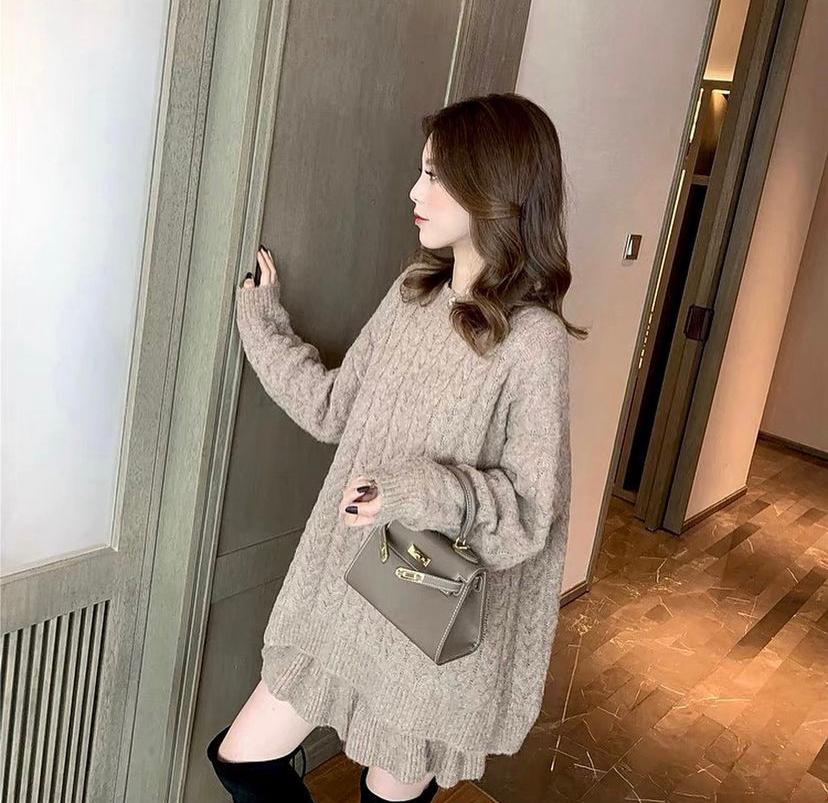 Jiwoo Korean style two-piece set
