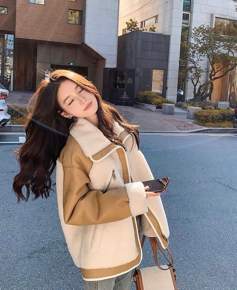 Yeji wool plush jacket