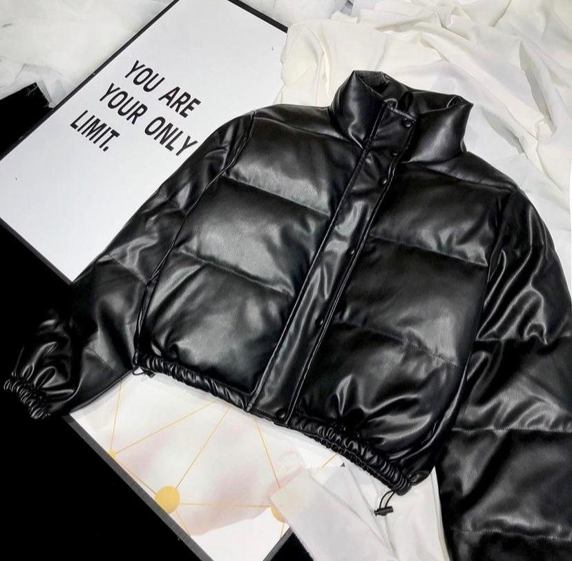 Short faux leather puffer jacket