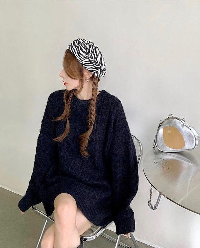 Retro mid-length sweater dress